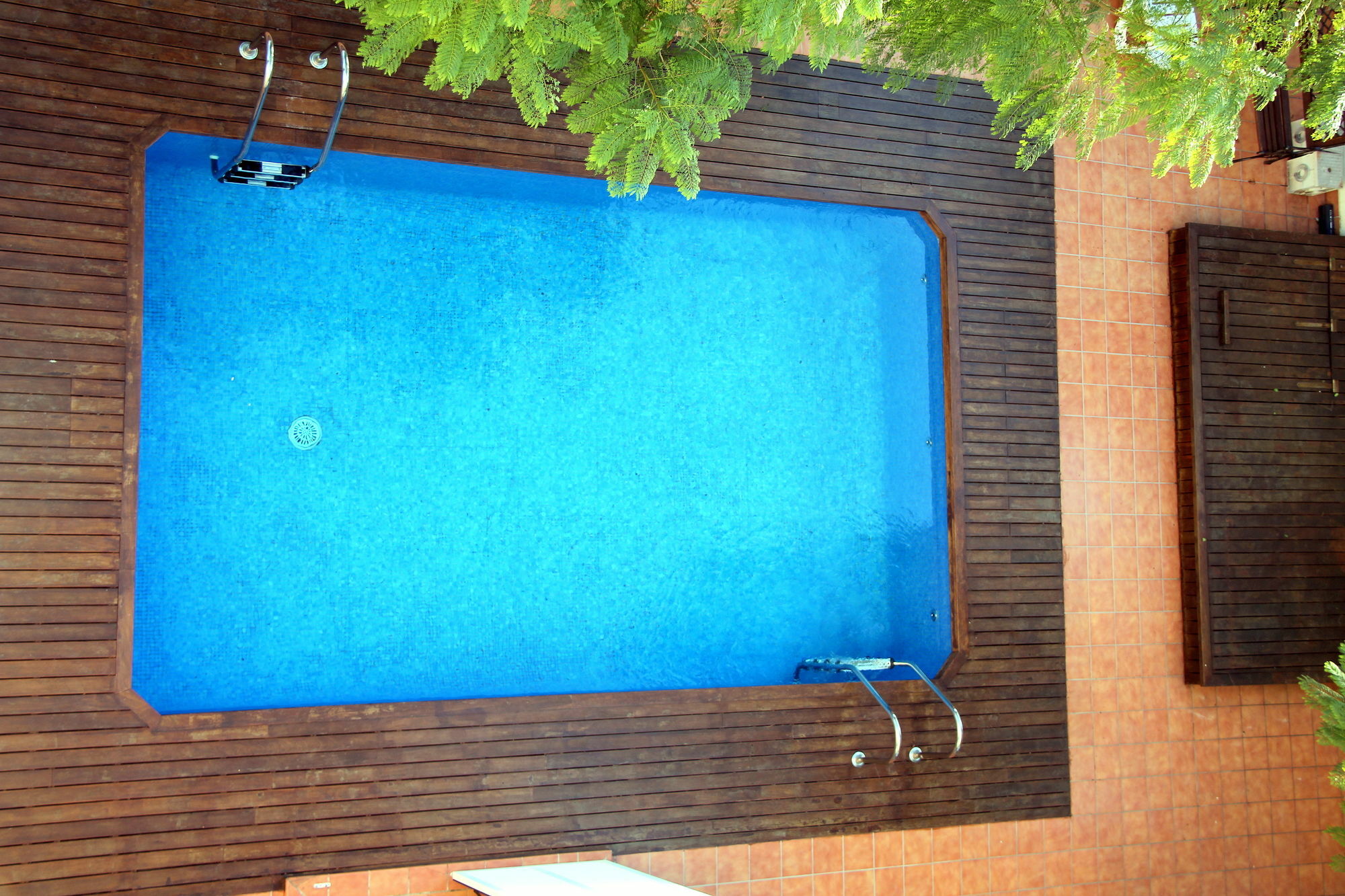 Apartamentos Caru Castelldefels Buitenkant foto