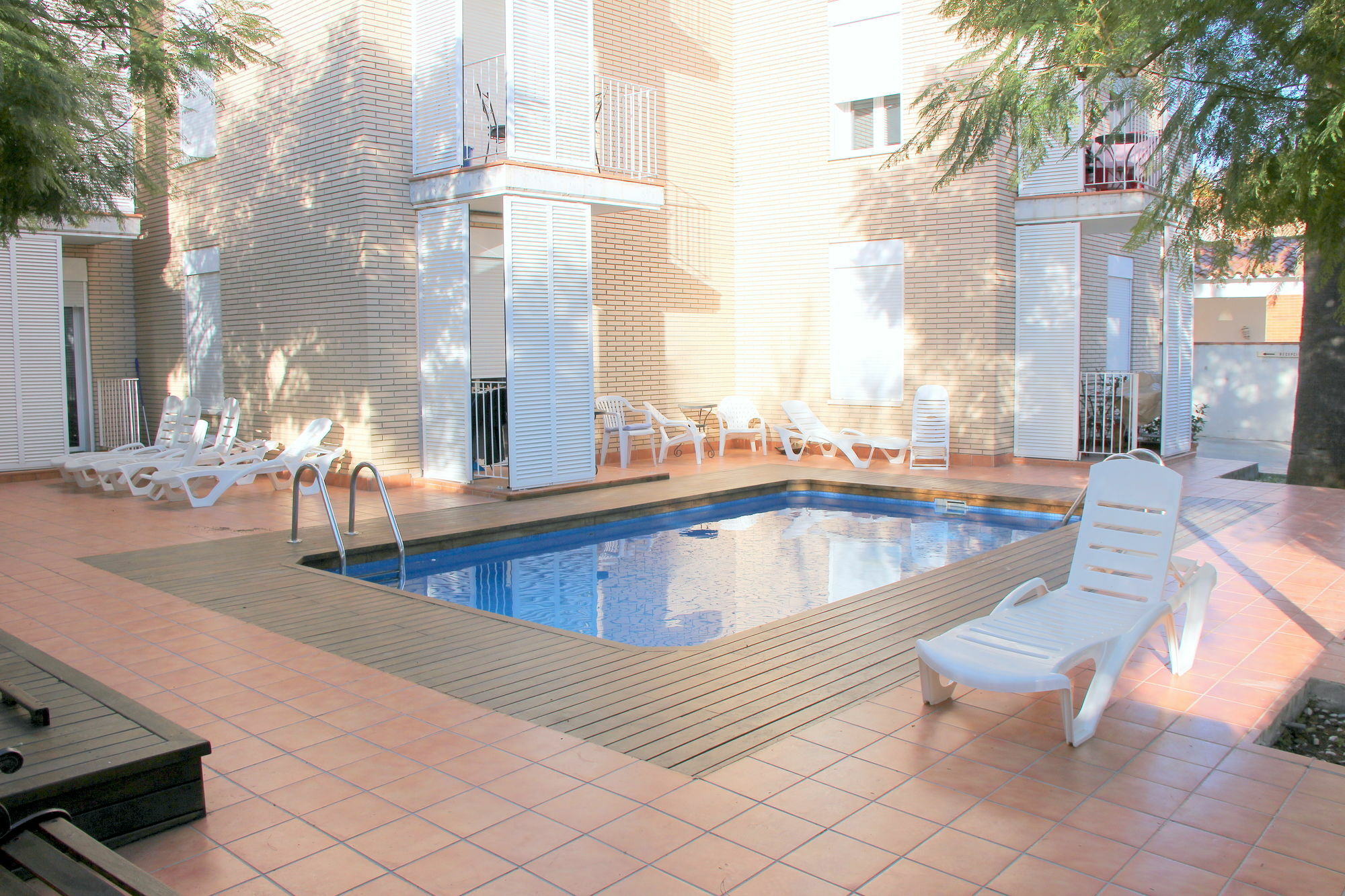 Apartamentos Caru Castelldefels Buitenkant foto